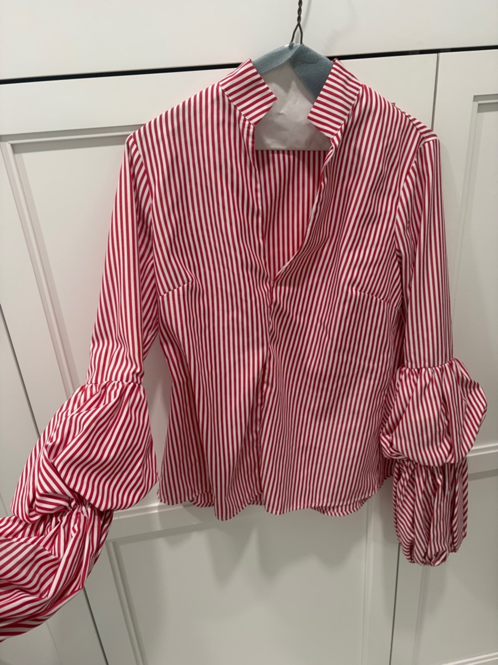 Red & White Striped Puff-Sleeve Button-Down Shirt